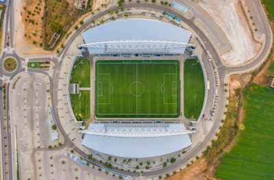 مكةمباشرالانالحرمبثحيمنأطهربقاعالأرض